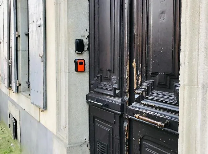 Autour Du Chateau Carcasona